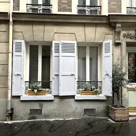 Petit Studio, Rue Daguerre Paris